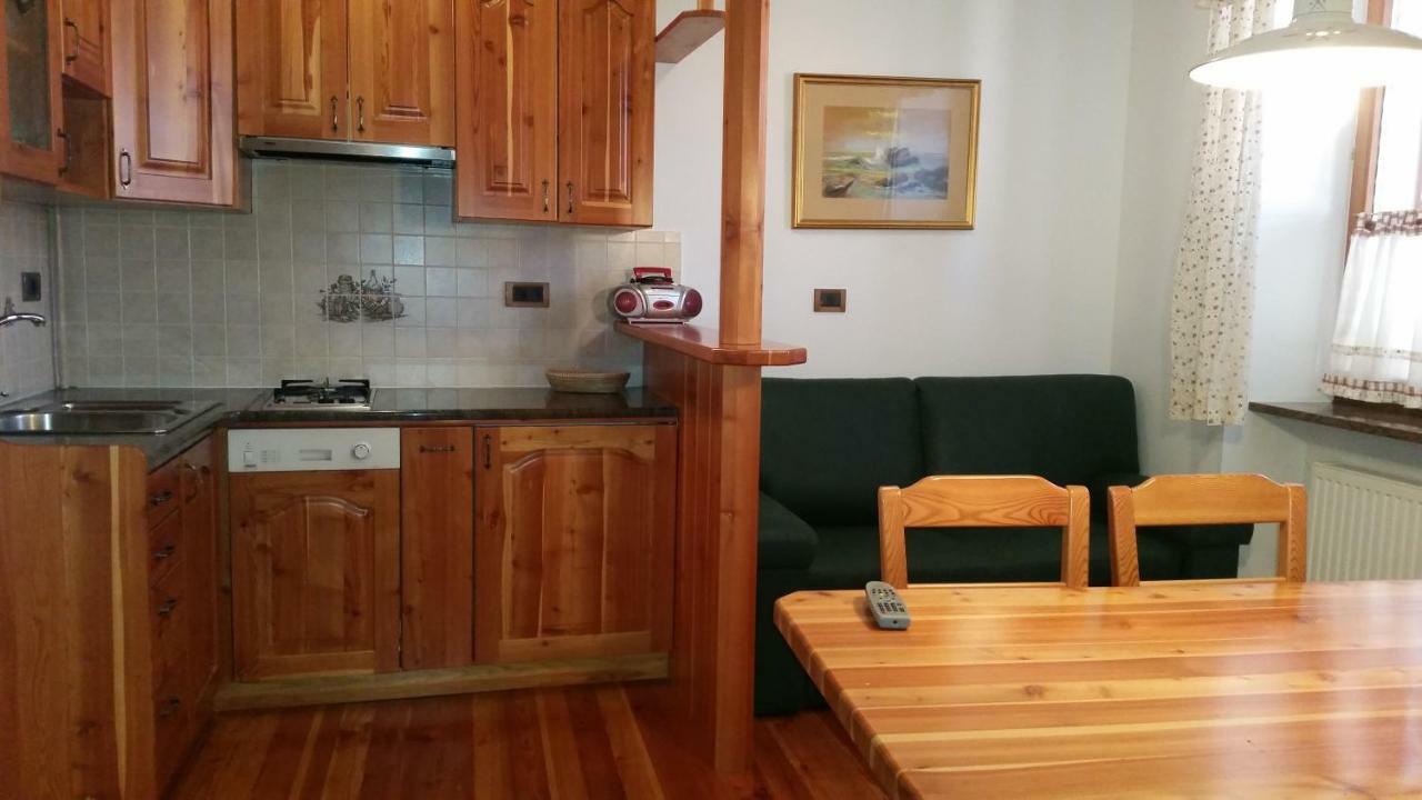 Cozy Apartments Buket In The Center Izola Bagian luar foto