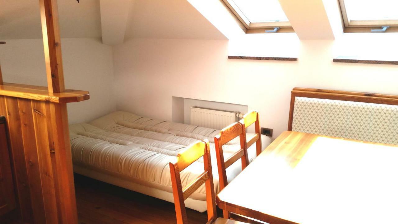 Cozy Apartments Buket In The Center Izola Bagian luar foto